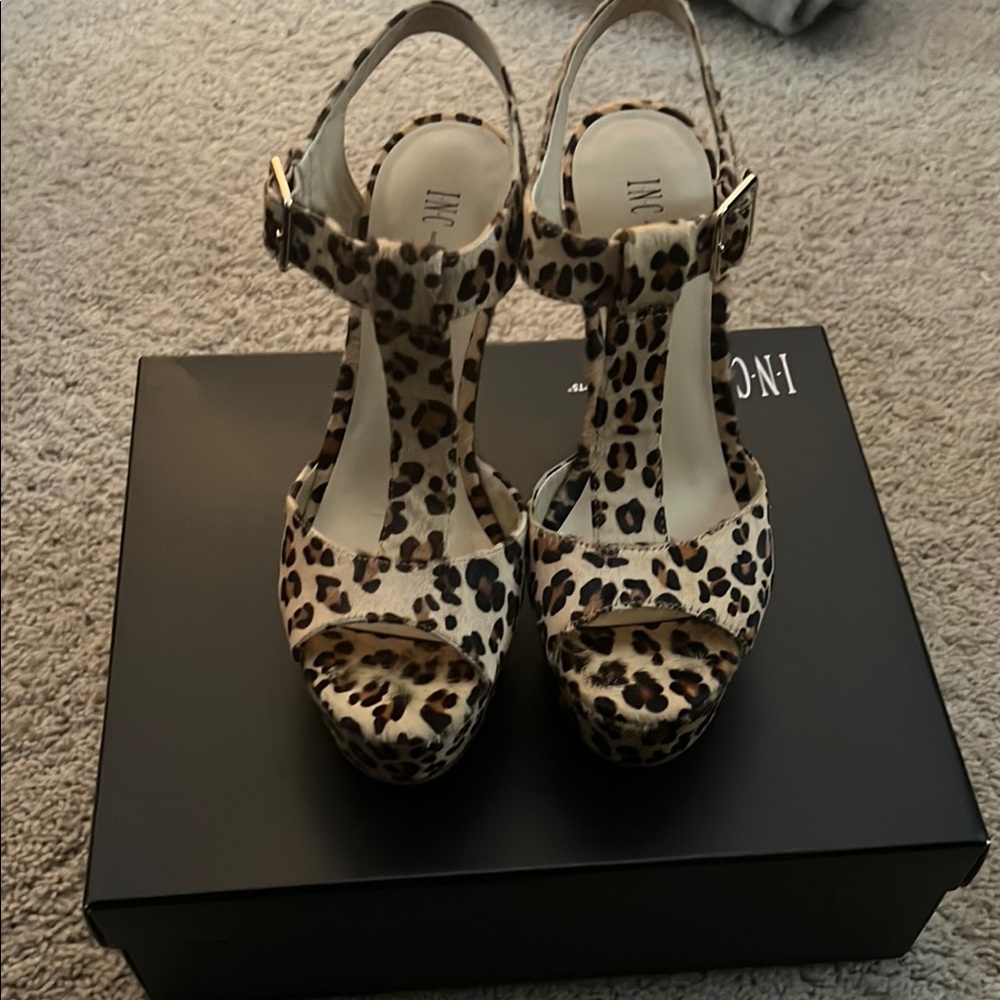 INC International Concepts Brown and Black Wedge Shoes